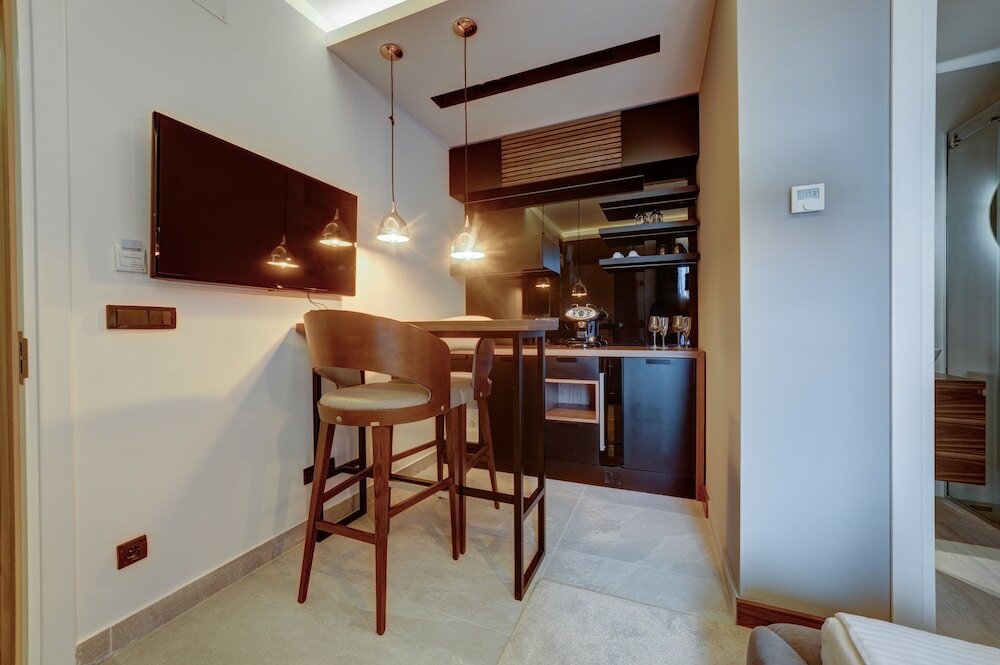 Фото Black Pearl Luxury Suites