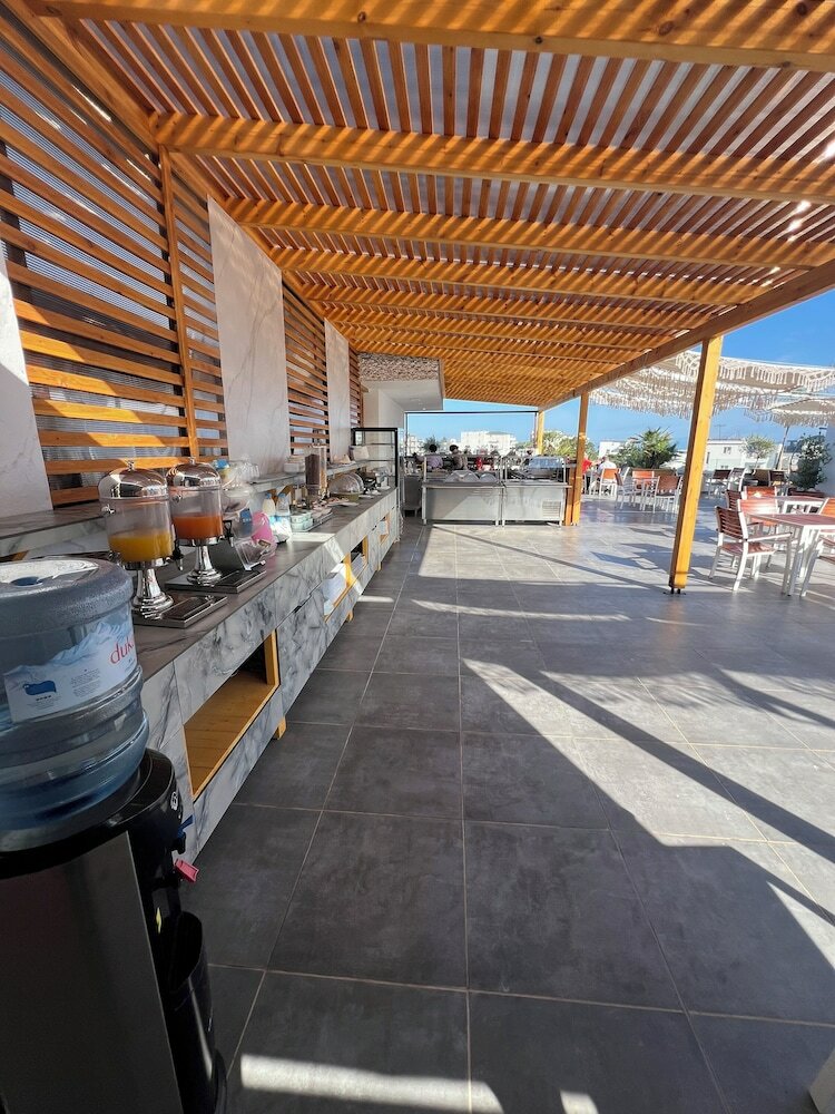 Фото Ilio Boutique Hotel