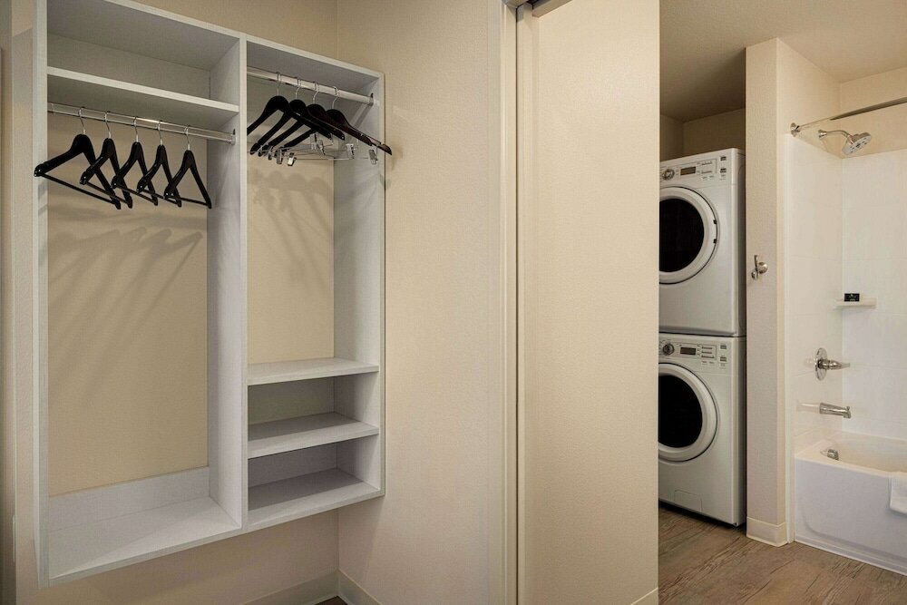 Фото Waterwalk Raleigh Rtp