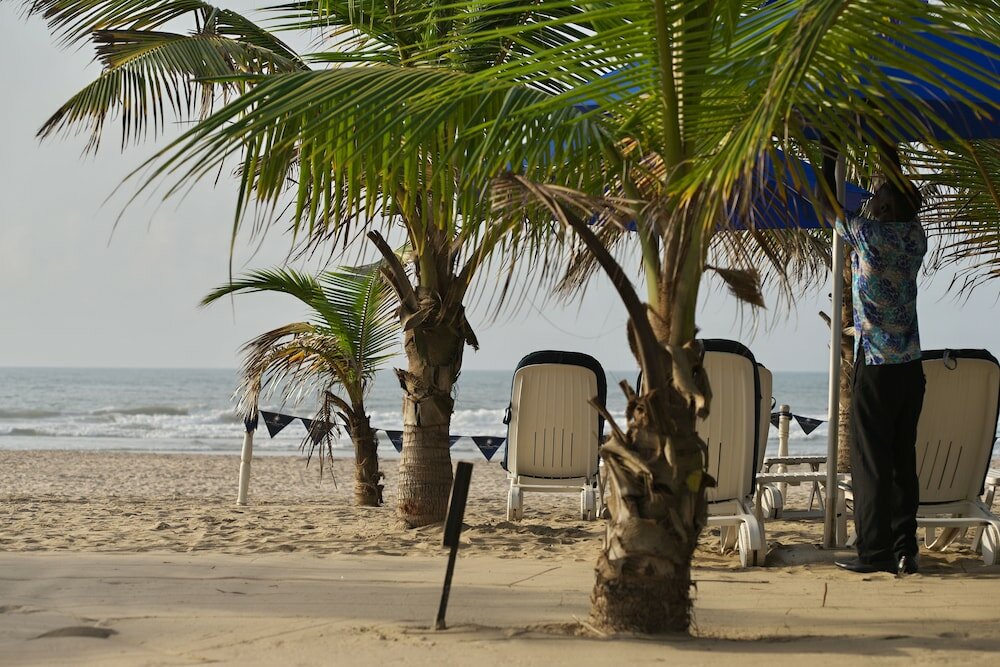 Фото Labadi Beach Hotel