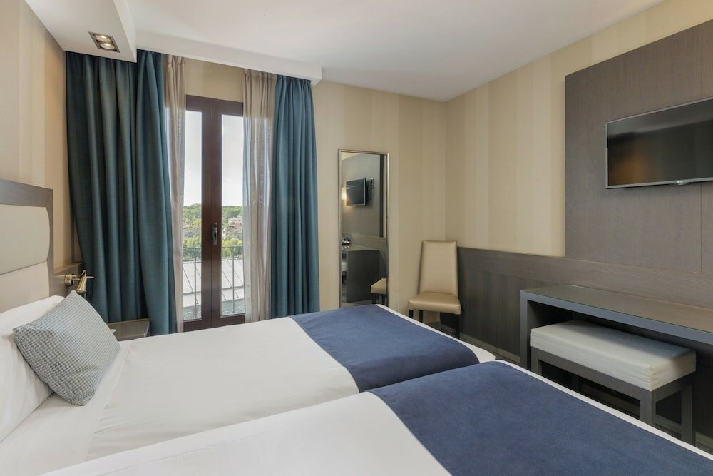 Фото Hotel Reina Cristina
