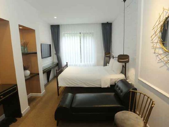 Фото Vyhouse Hanoi Hotel