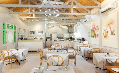 Внешний вид отеля Quarry Lake Inn в Ист-Лондоне, фото 5