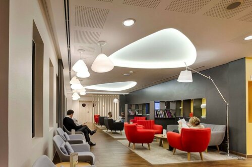 Гостиница Kyriad Prestige Pau - Zénith - Palais des Sports в По