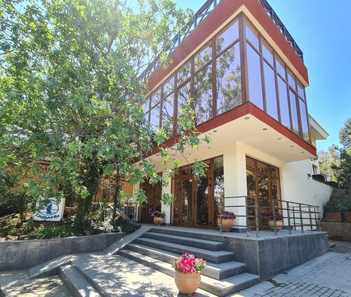 Гостиница Тихая гавань в Новом Свете