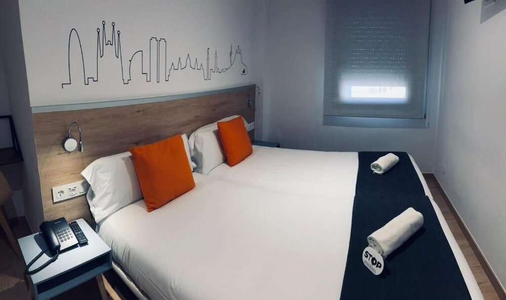 Фото Hostal Sans
