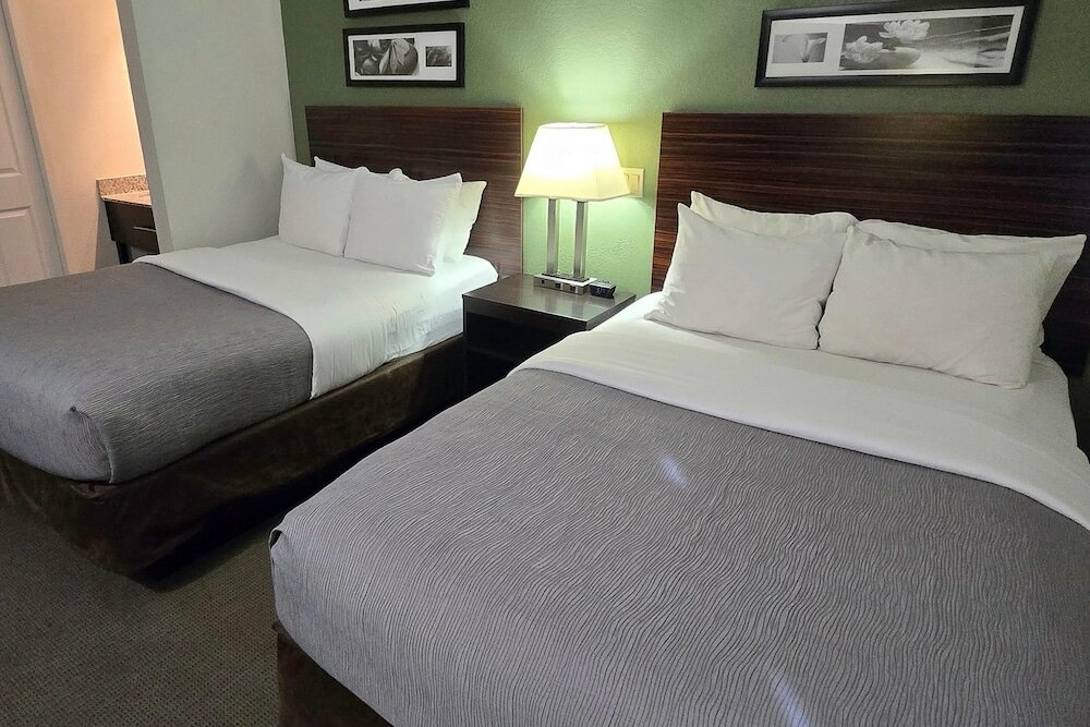 Фото Sleep Inn Kansas City International Airport