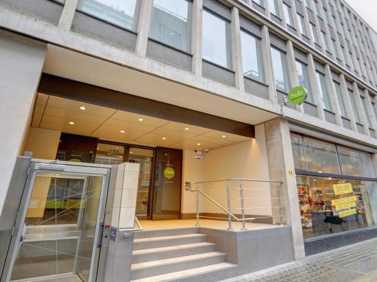 Фото Hub by Premier Inn London Goodge Street hotel