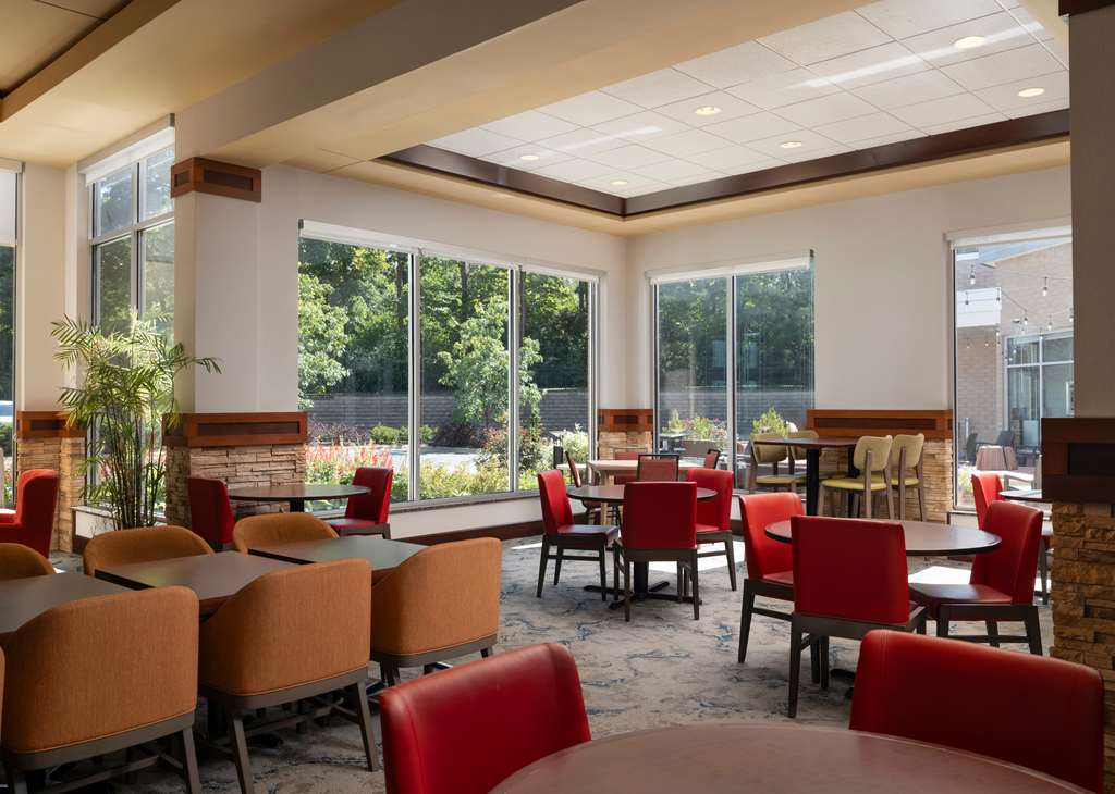 Фото Hilton Garden Inn Ann Arbor
