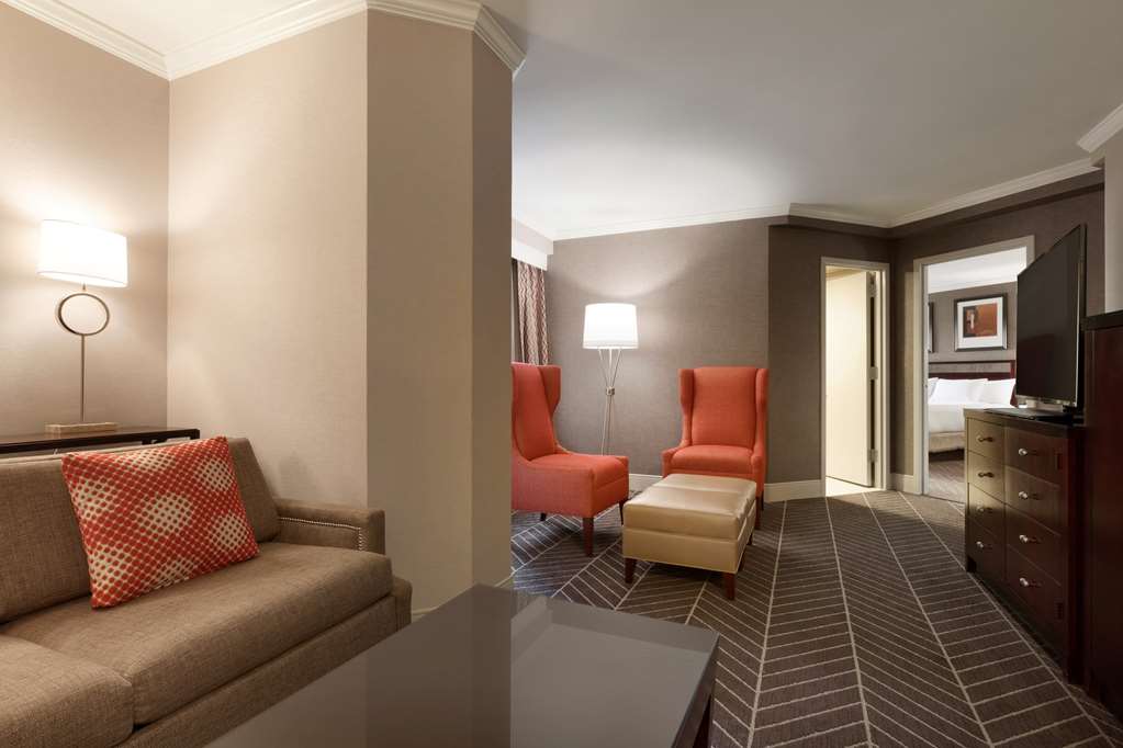 Фото Hilton Arlington