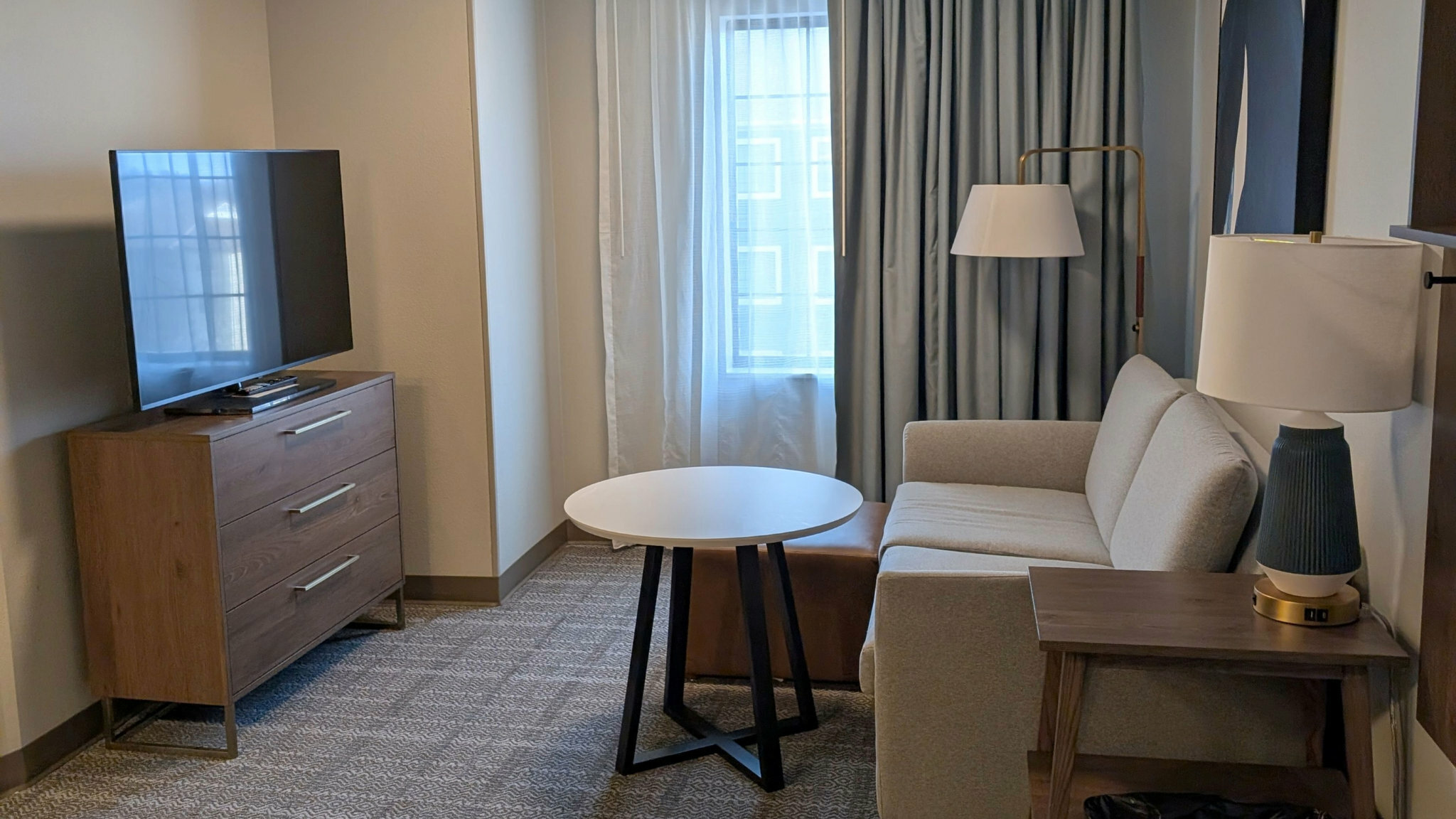 Фото Staybridge Suites Bismarck, an Ihg Hotel