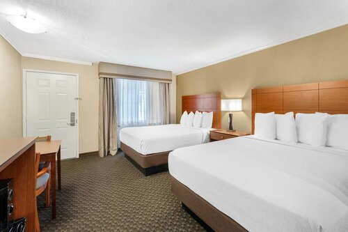 Гостиница Best Western Oxnard Inn в Порт Хаенем