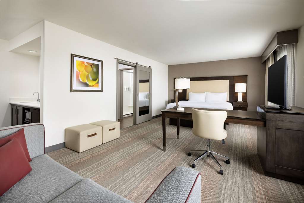 Фото Hampton Inn & Suites Napa