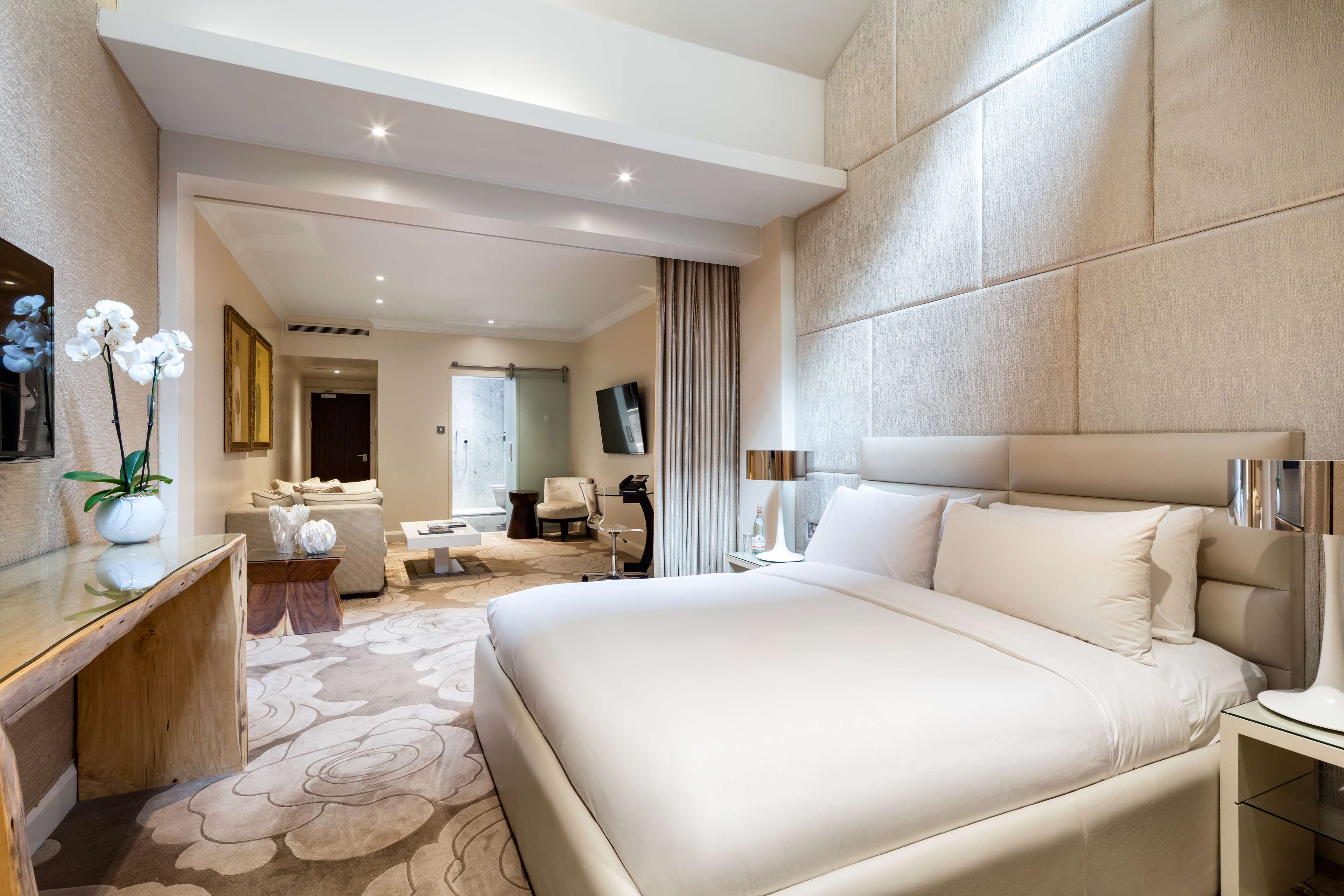 Фото The May Fair, A Radisson Collection Hotel, Mayfair London