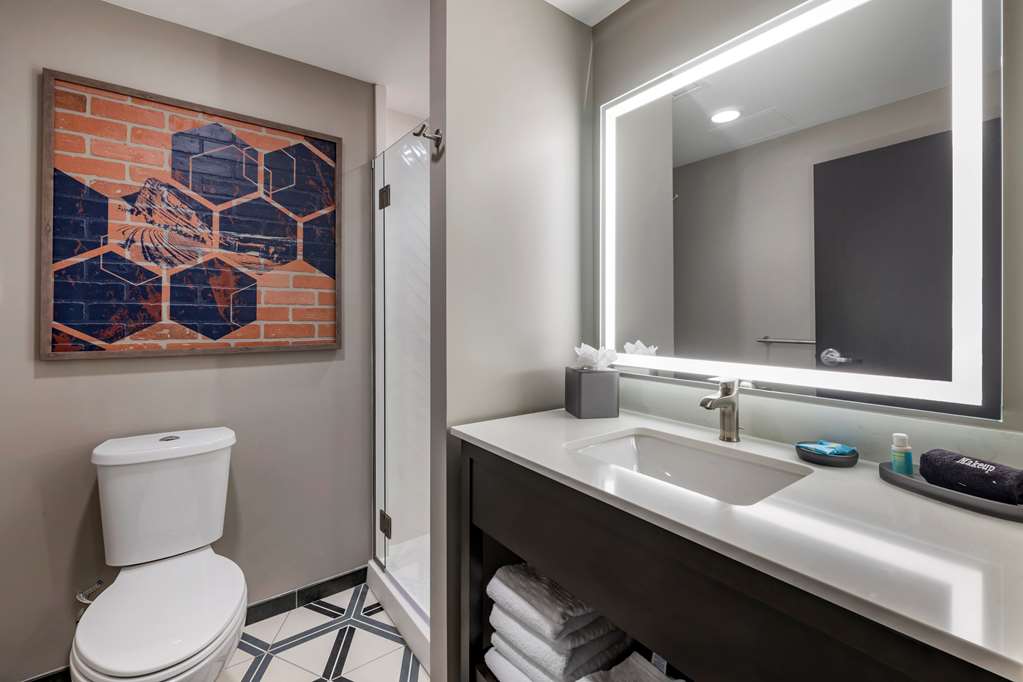 Фото Vīb Hotel by Best Western Denver RiNo