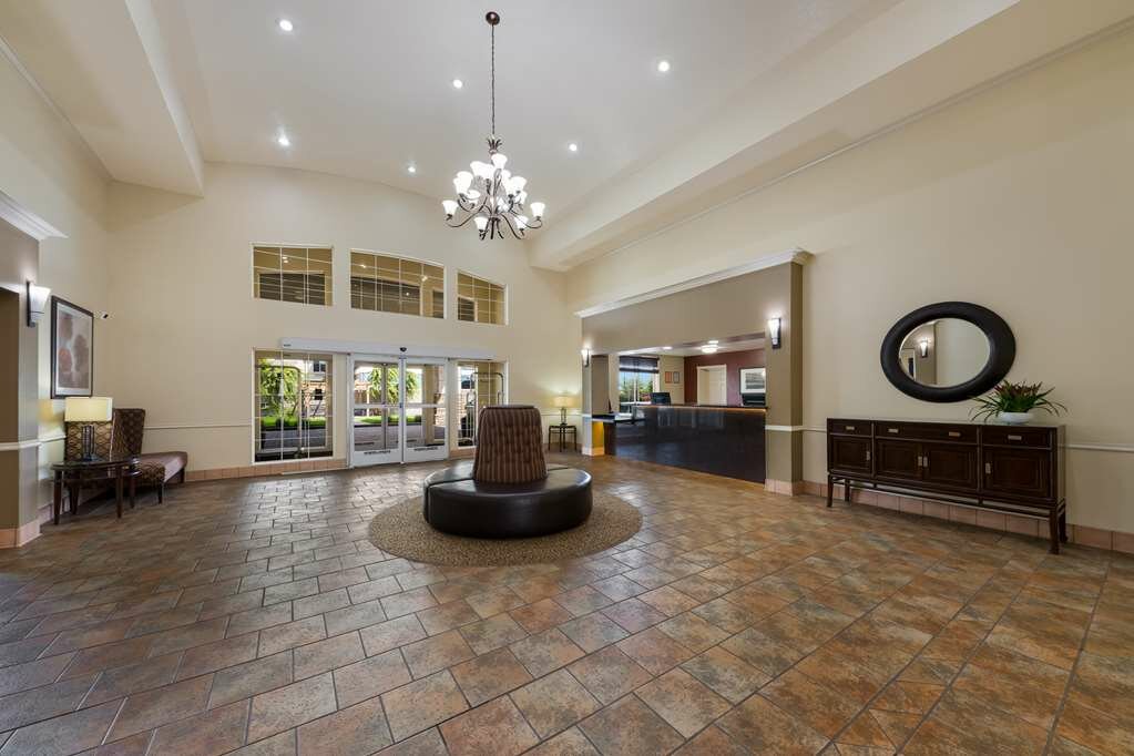 Фото Best Western Salinas Valley Inn & Suites