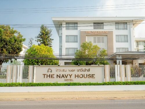 Гостиница The Navy House Hotel в Саттахипе