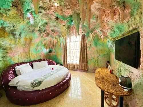 Гостиница No. 5 Theme Hotel в Яньцзи