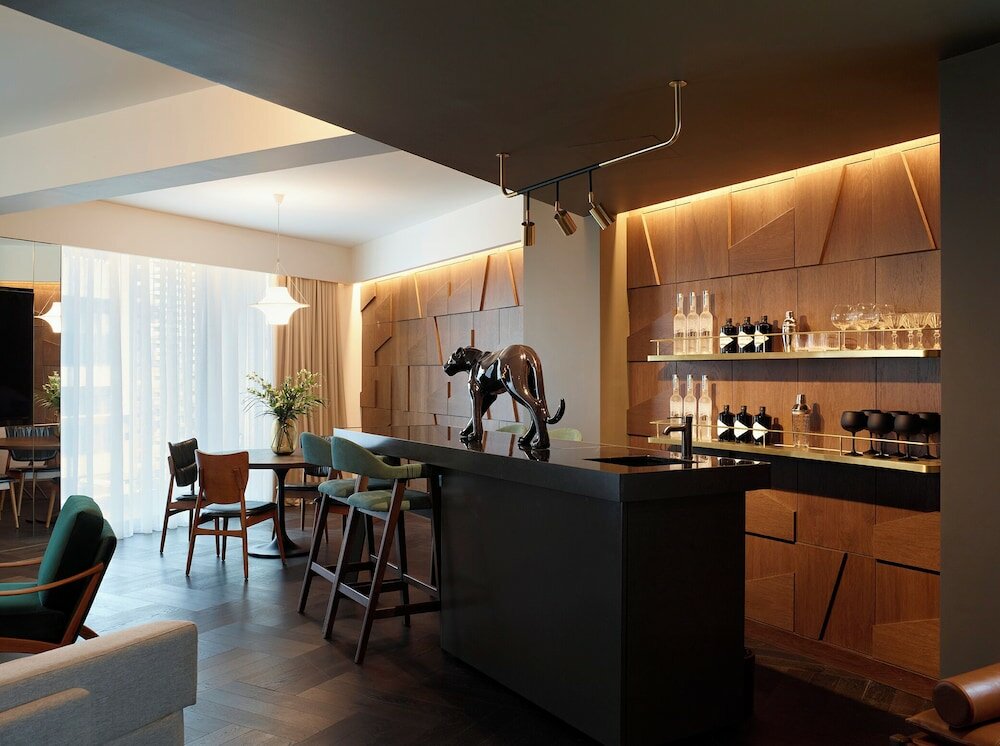 Фото Brown Acropol