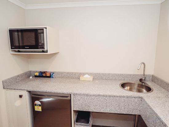 Фото Heritage Inn Bathurst