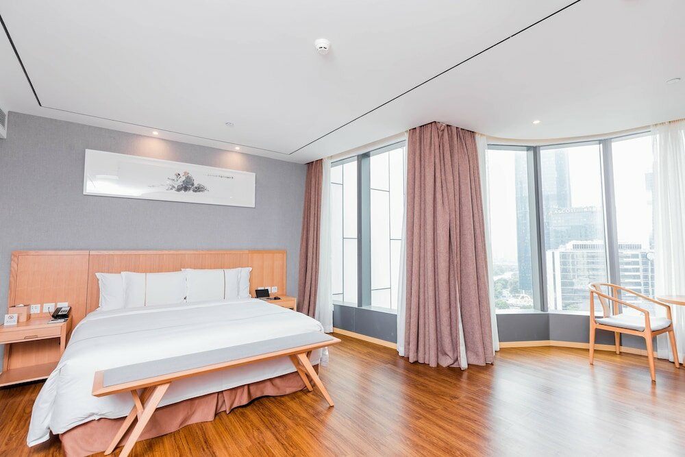 Фото Holiday Inn Guangzhou Zhujiang New Town