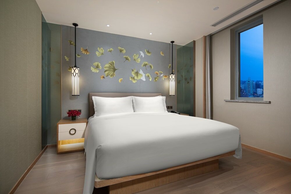 Фото Crowne Plaza Shanghai Nanjing Road