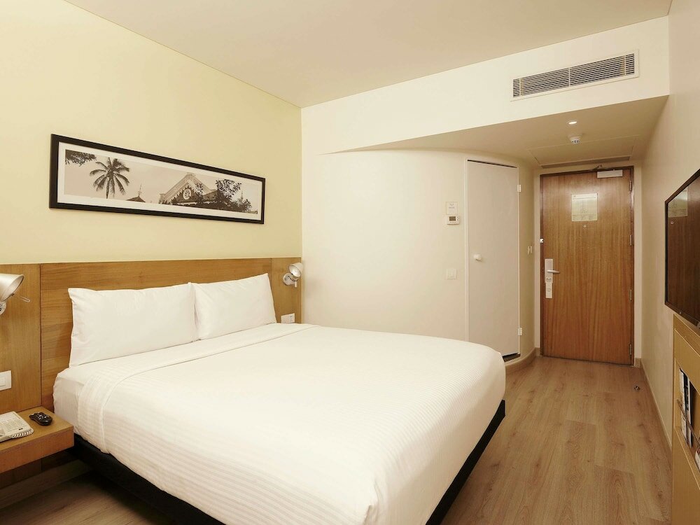 Фото Ibis Pune Viman Nagar Hotel
