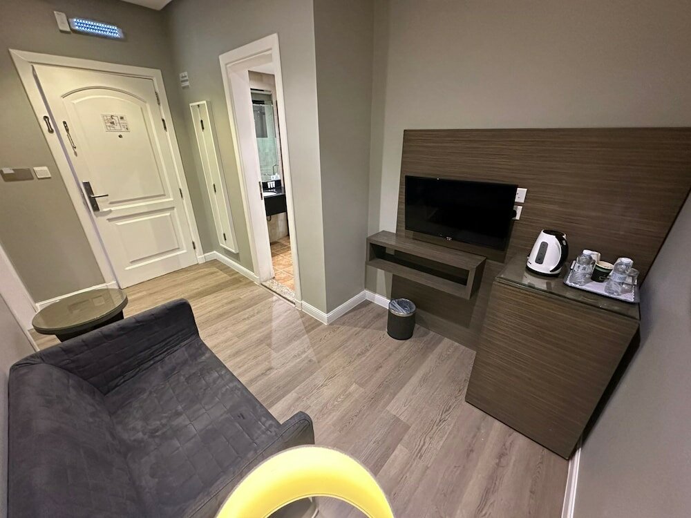 Фото Loren Suites Corniche