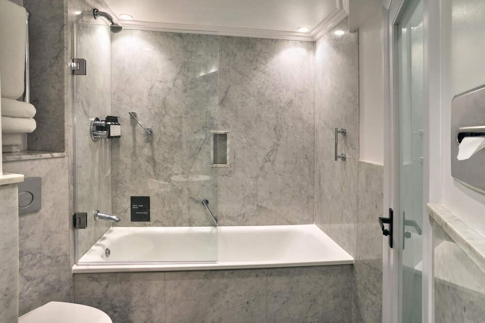 Фото Radisson Blu Edwardian Bond Street Hotel, London