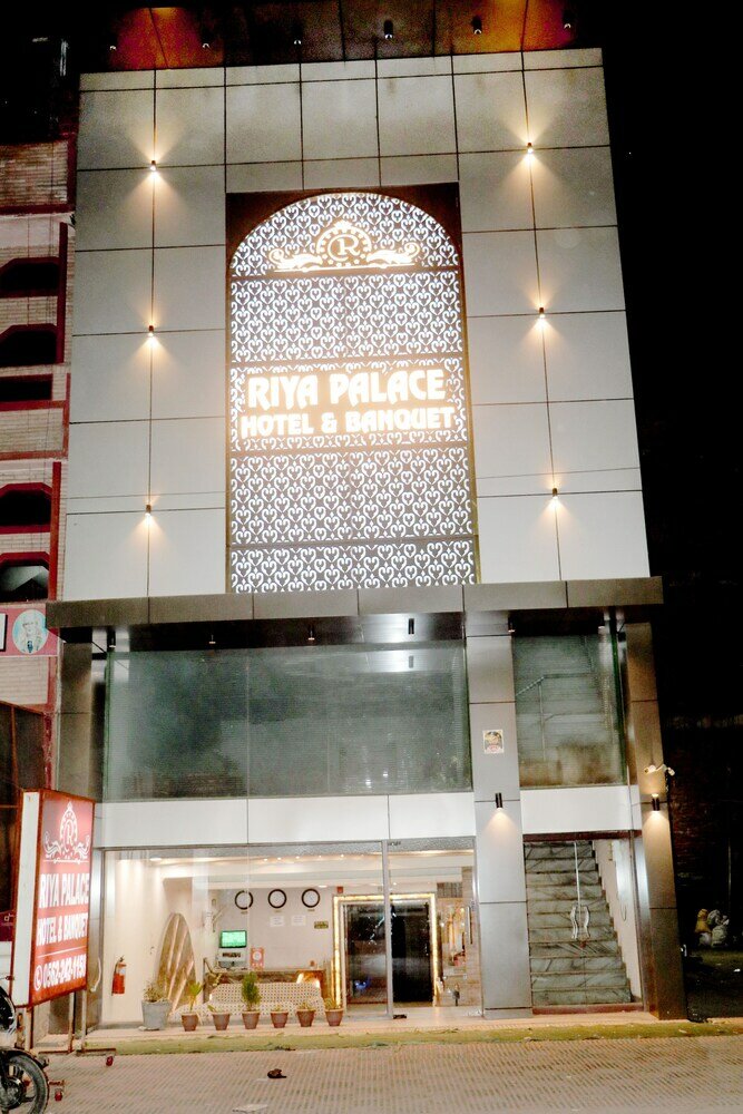 Фото Hotel Riya Palace