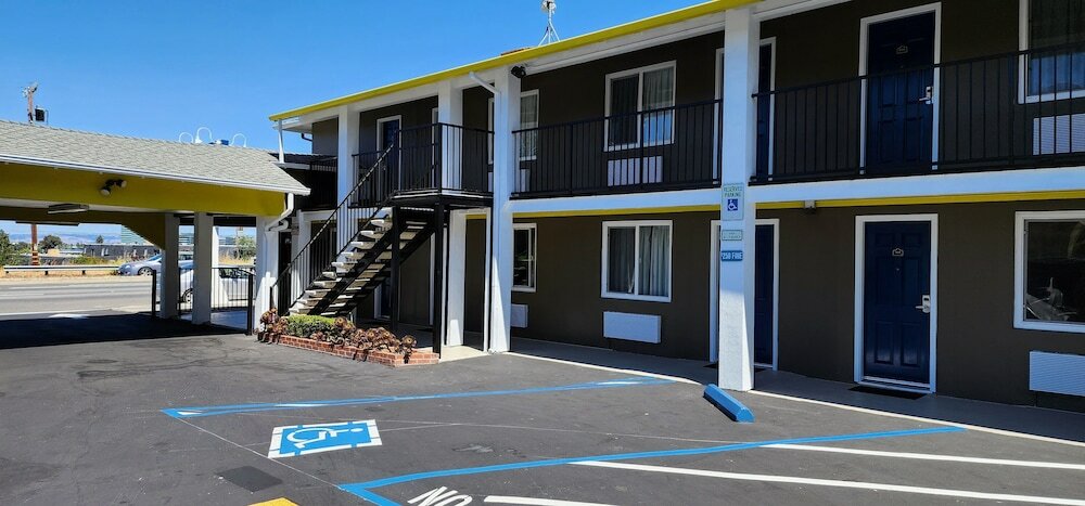 Фото Hotel Belmont