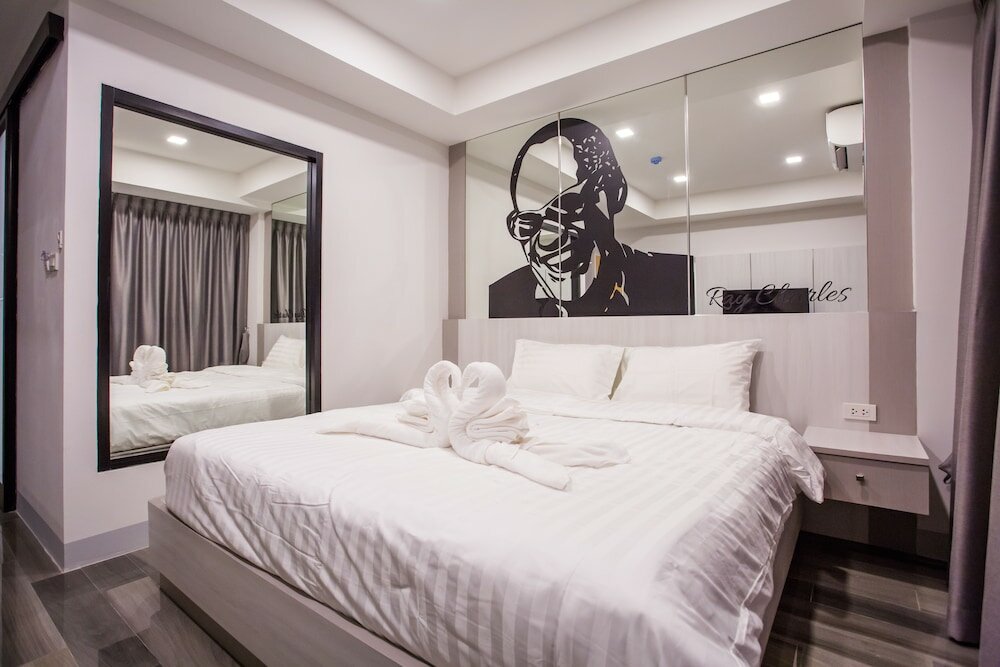 Фото Frankie's Inn