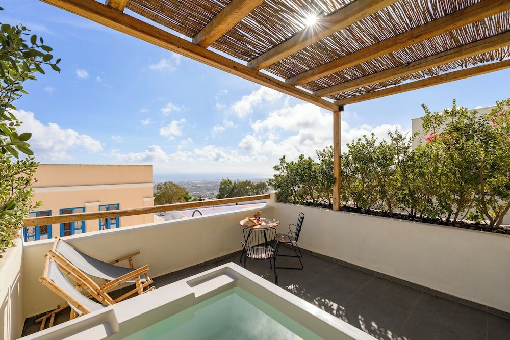 Фото Lemon Suites Santorini