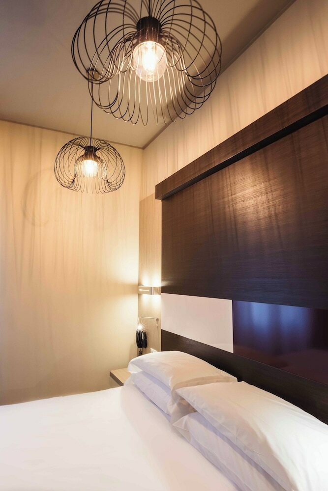 Фото Genius Hotel Downtown