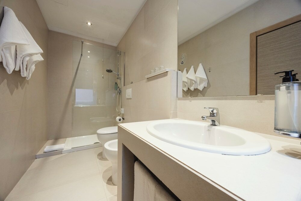 Фото Genius Hotel Downtown