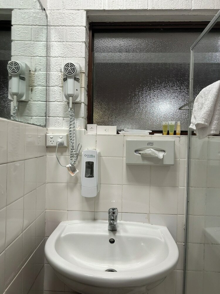 Фото Marco Polo Motor Inn Sydney Hotel