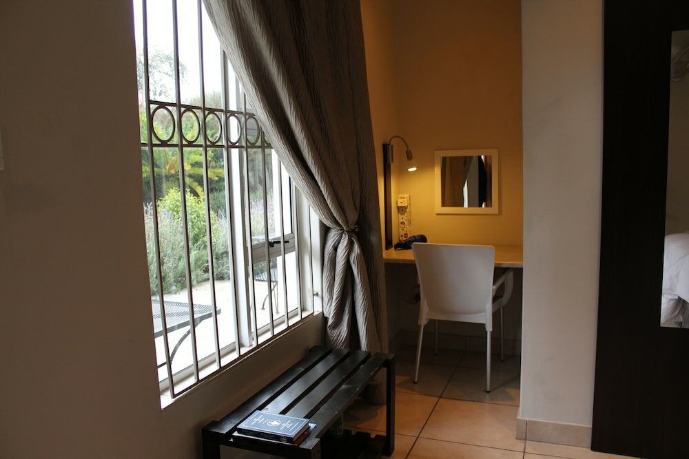 Фото 3Liebeloft Guest House