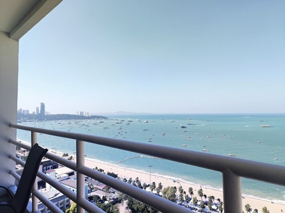 Фото View Talay 6 Condominium by Honey