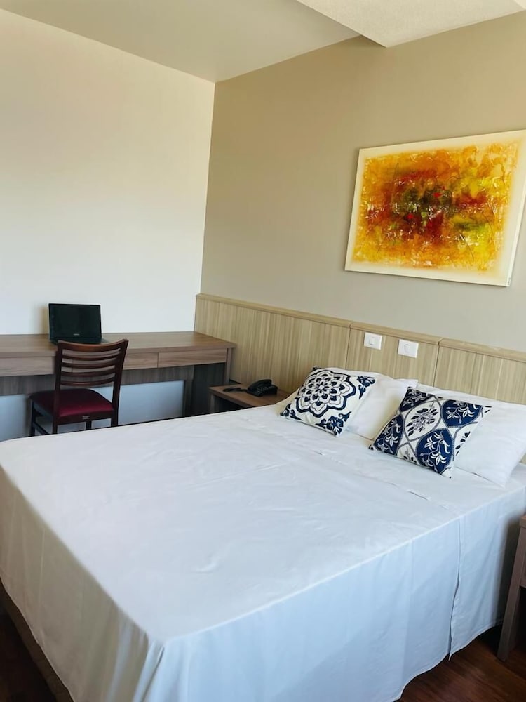 Фото Nacional Inn Porto Alegre