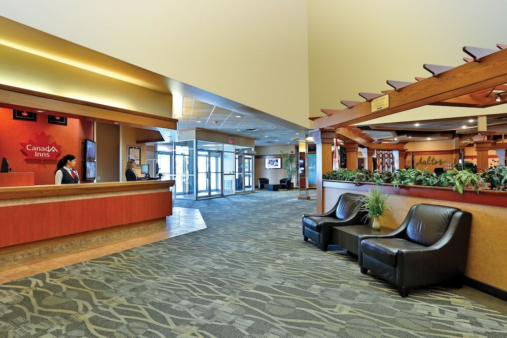 Фото Canad Inns Destination Centre Fort Garry