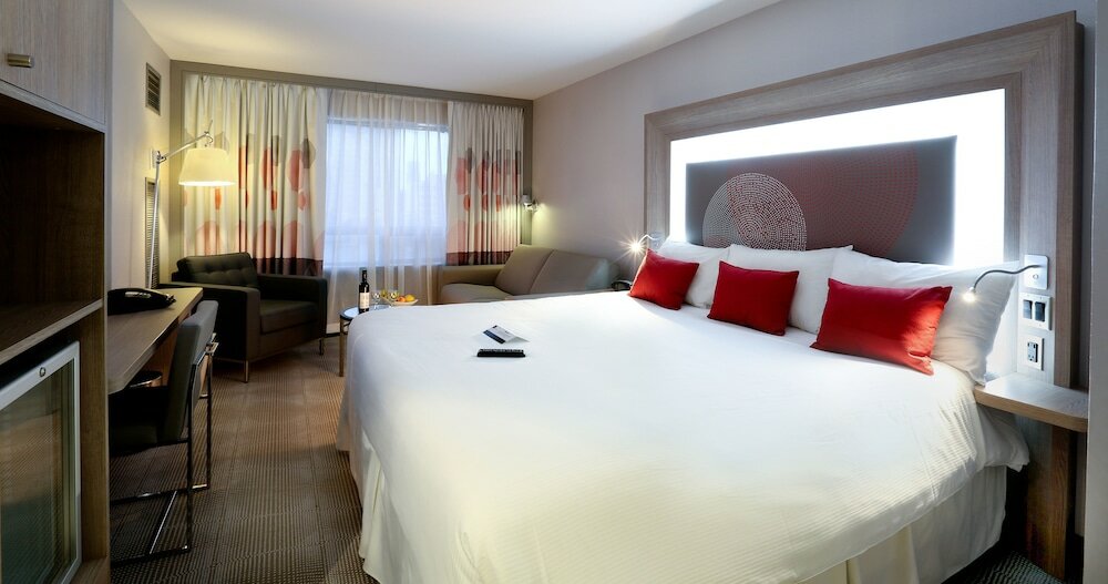 Фото DoubleTree by Hilton Ottawa Downtown