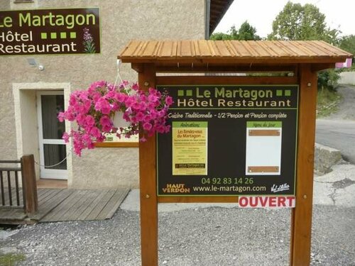Гостиница Hôtel Le Martagon в Кастеллане
