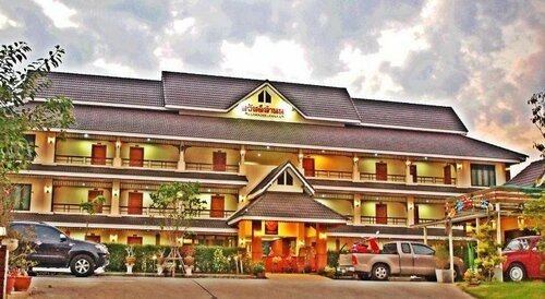 Гостиница Sawadeelanna Hotel в Нане