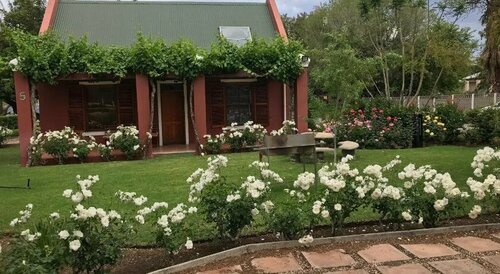 Внешний вид отеля Beaufort Manor Country Lodge в Муниципалитете Бофорт-Уэсте, фото 2