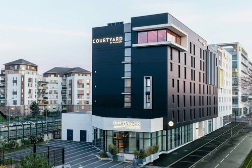 Гостиница Courtyard by Marriott Paris Creteil в Ножан-сюре-Марне