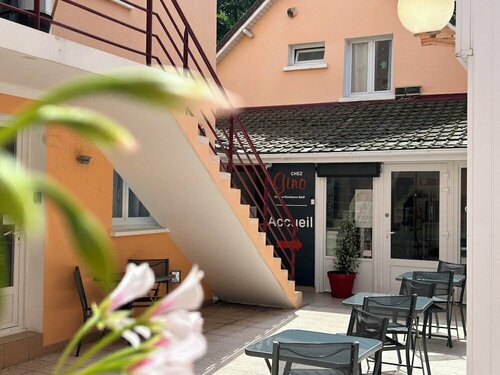 Гостиница Hotel et Residence Chez Gino во Франции