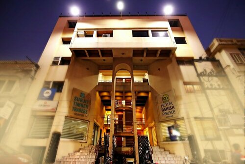 Hotel Ashish Palace