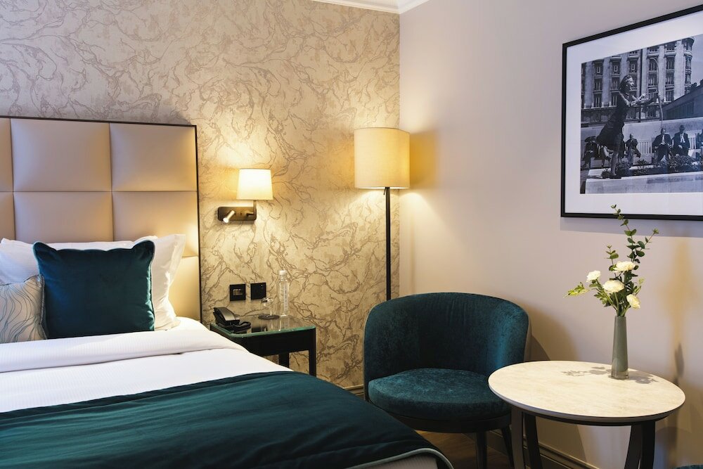 Фото The Rathbone Hotel, Fitzrovia