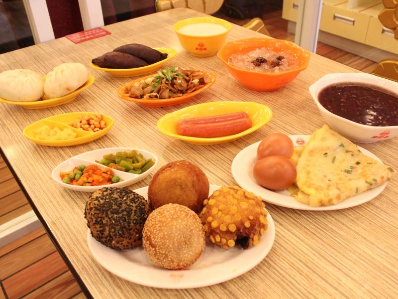 Фото GreenTree Inn Express Hotel