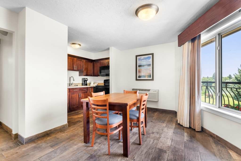 Фото Best Western Driftwood Inn